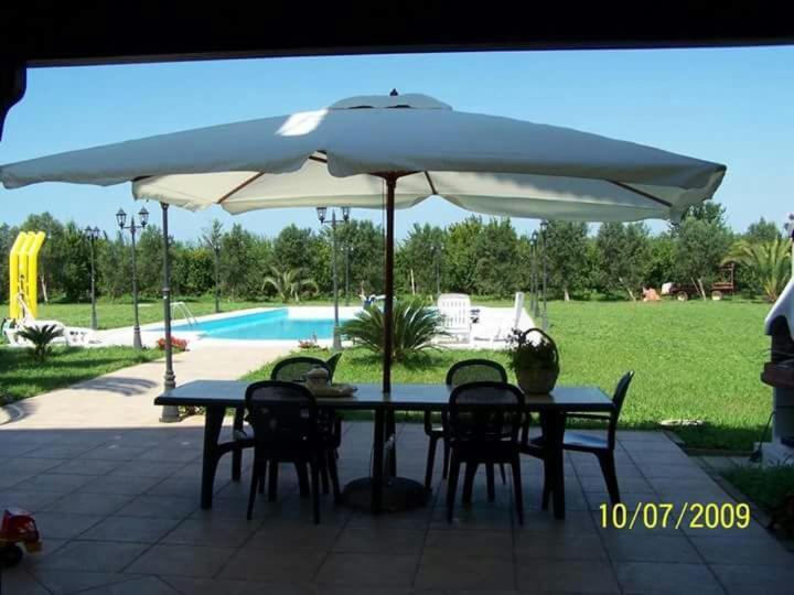 Agriturismo L' Annunziata Lizzano  Εξωτερικό φωτογραφία